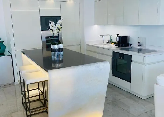 Gray D Albion Apartmanhotel