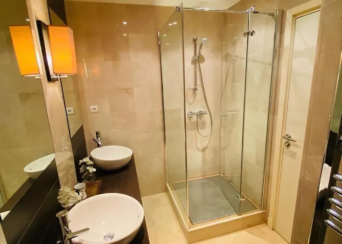 Gray D Albion Apartmanhotel