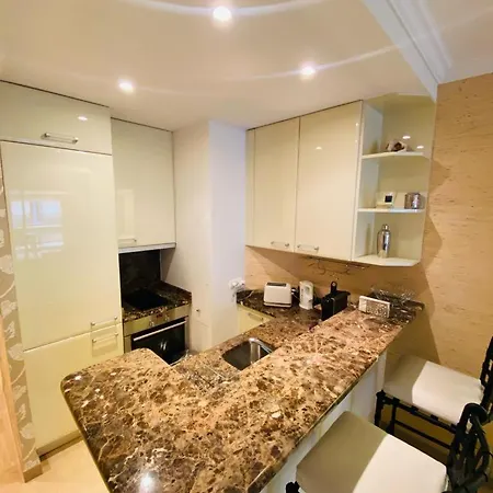 Gray D Albion Cannes