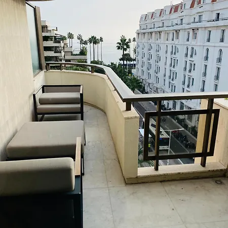 Apart-hotel Gray D Albion 3*